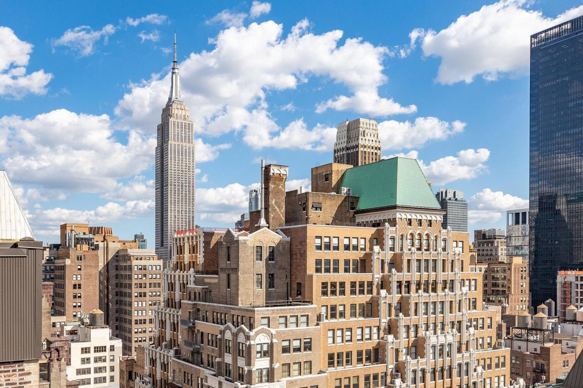 Courtyard By Marriott Times Square West Hotel New York Ngoại thất bức ảnh