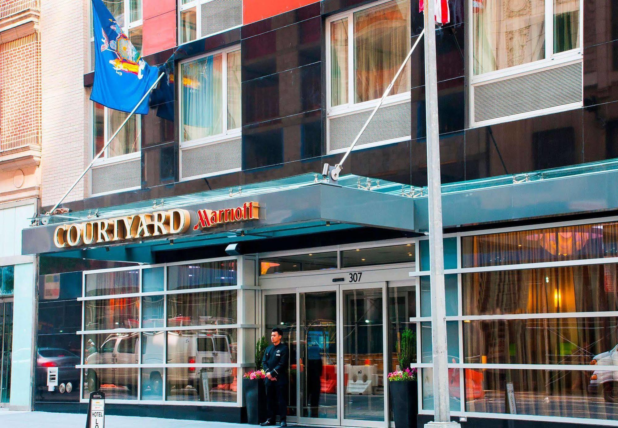Courtyard By Marriott Times Square West Hotel New York Ngoại thất bức ảnh