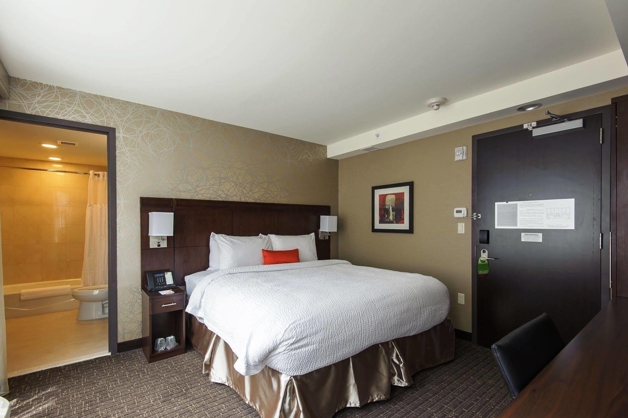 Courtyard By Marriott Times Square West Hotel New York Ngoại thất bức ảnh